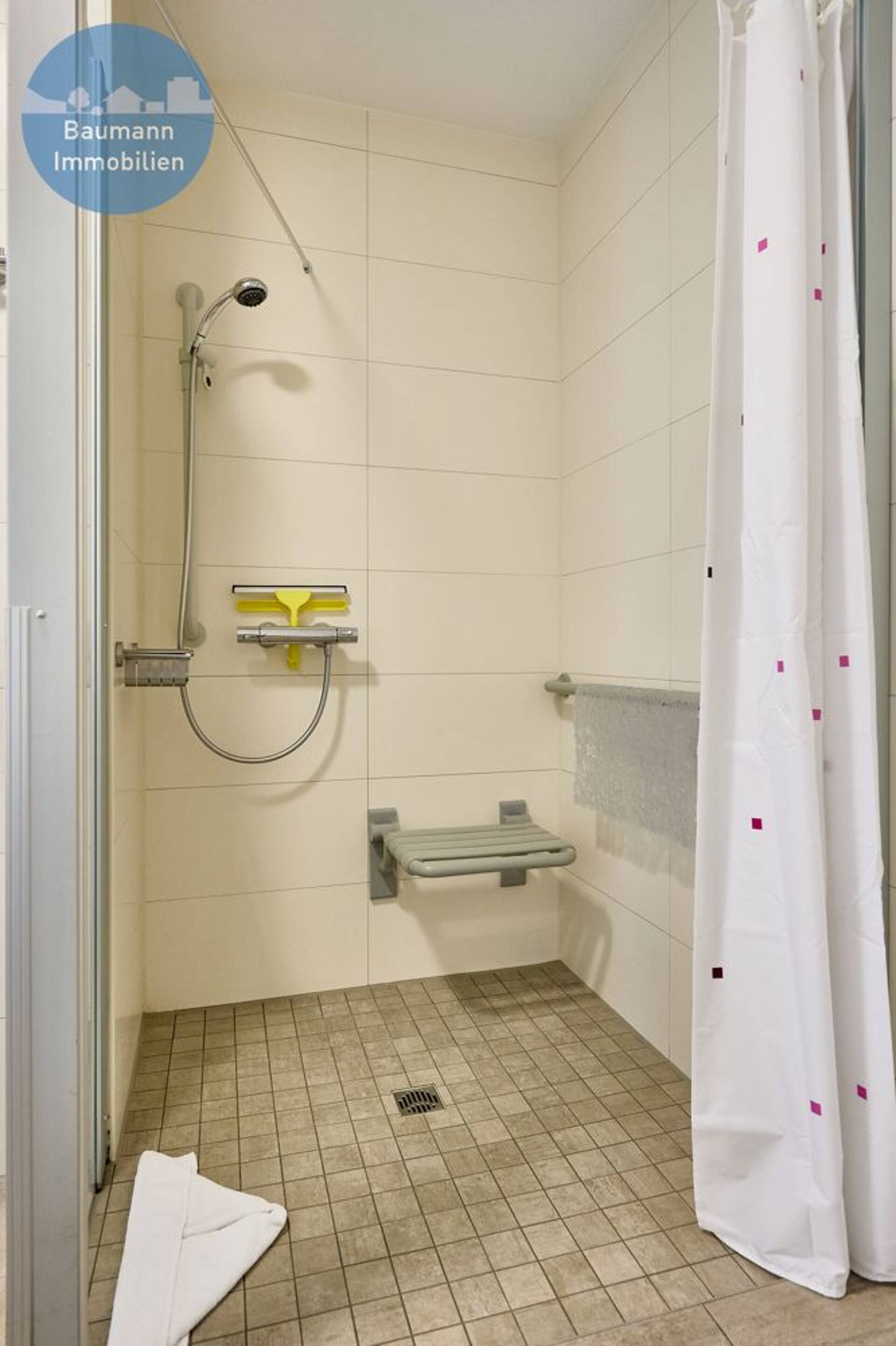 Etagenwohnung in 27476 Cuxhaven mit 76,91 m² kaufen