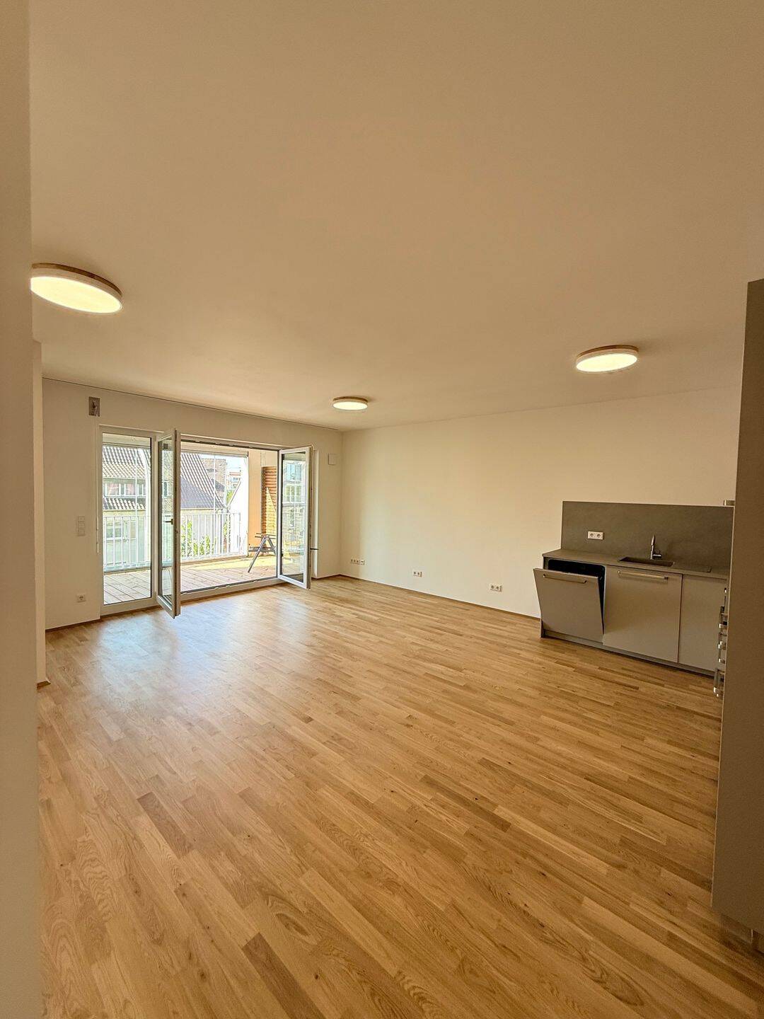 Erstbezug: 3-Zimmer Wohnung EBK,Garage