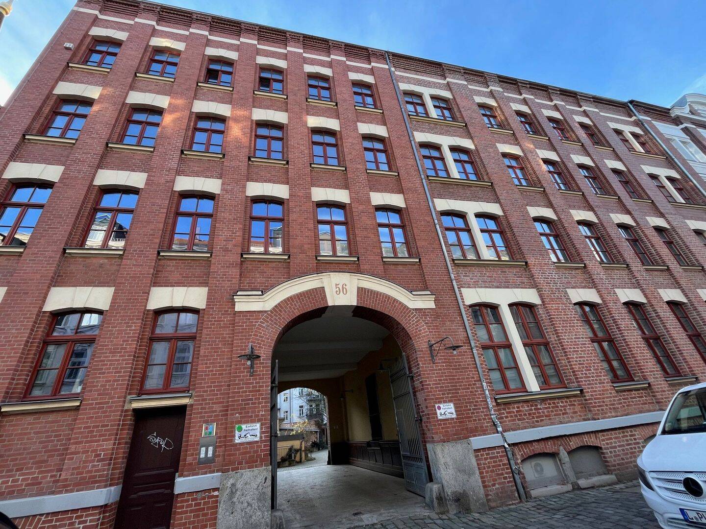 3-RW mit Loftcharakter, Balkon, inkl.2 Stellpl.+EBK sucht Nachmieter