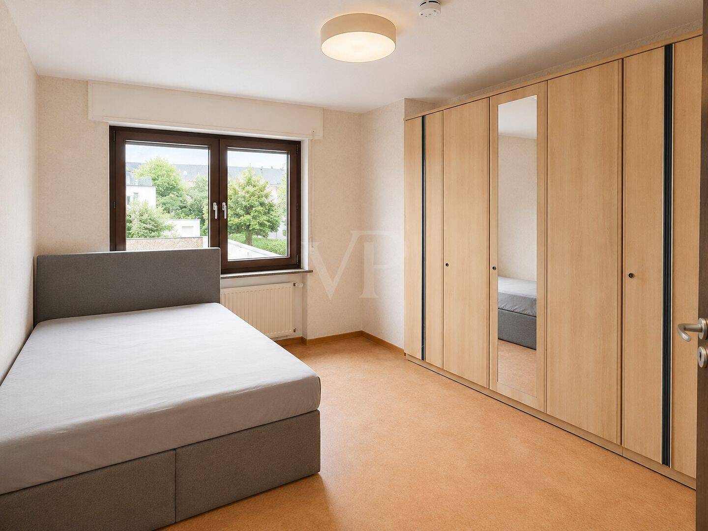 Großzügige 6-Zimmer-Wohnung mit Teilungsmöglichkeit in zwei Wohneinheiten in Oberursel Stadtmitte – Oberursel – Vorschaubild 4