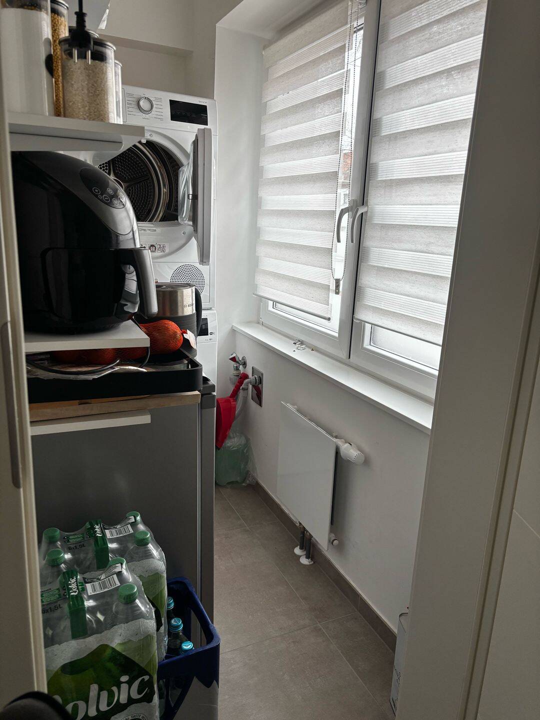 Moderne 3-Zimmer-Wohnung mit Einbauküche - Hochparterre mit Balkon – Stuttgart – Vorschaubild 3