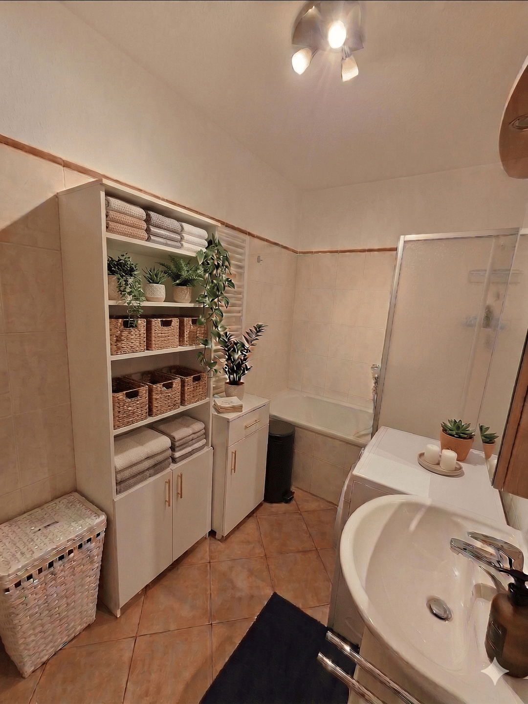 Großzügige 2-Zimmer-Wohnung mit offenem Wohn-/Essbereich, großem Balkon und Aufzug - in ruhiger Innenstadtlage von Erlangen – Erlangen – Vorschaubild 5