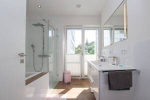 Moderne Eigentumswohnung mit hochwertiger Ausstattung in Wolfsburg-Mitte-West! – 38440 Wolfsburg – Vorschaubild 6