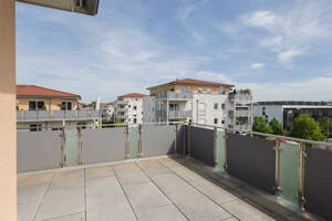 Hochwertige Penthouse-Wohnung mit weitläufiger Dachterrasse in Ingolstadt-Hollerstauden! – 85049 Ingolstadt – Vorschaubild 8