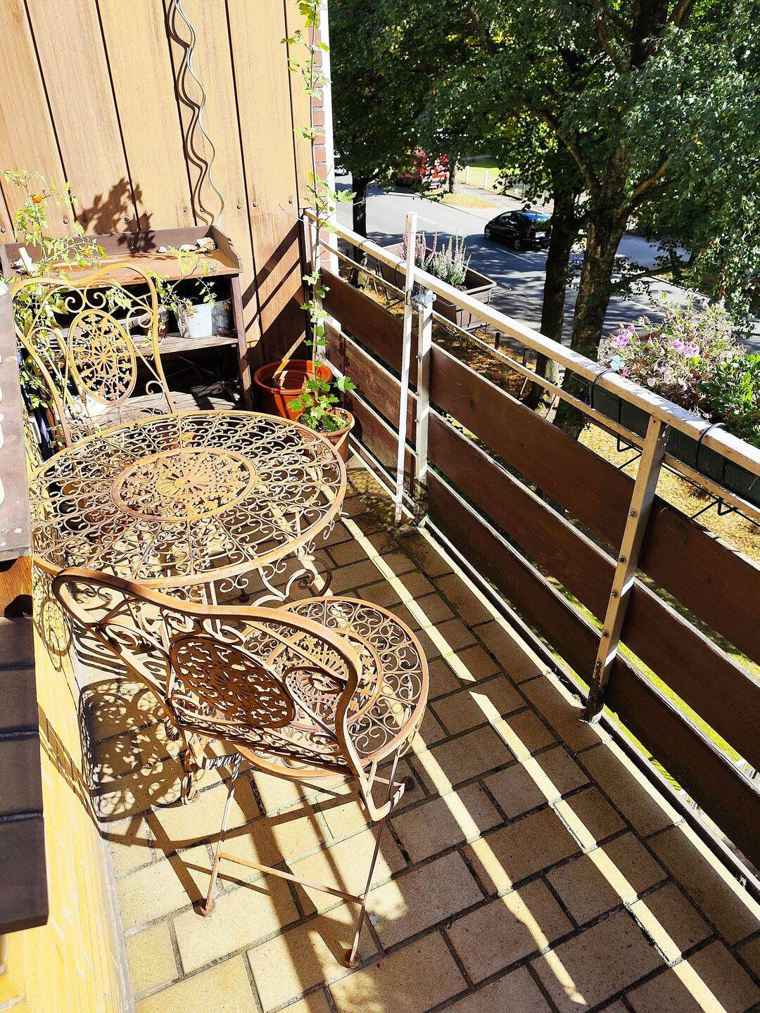 Schöne 2-Zimmer-ETW mit Balkon und TG in zentraler Lage von Hamburg-Bramfeld – Hamburg – Bild 1 von 4