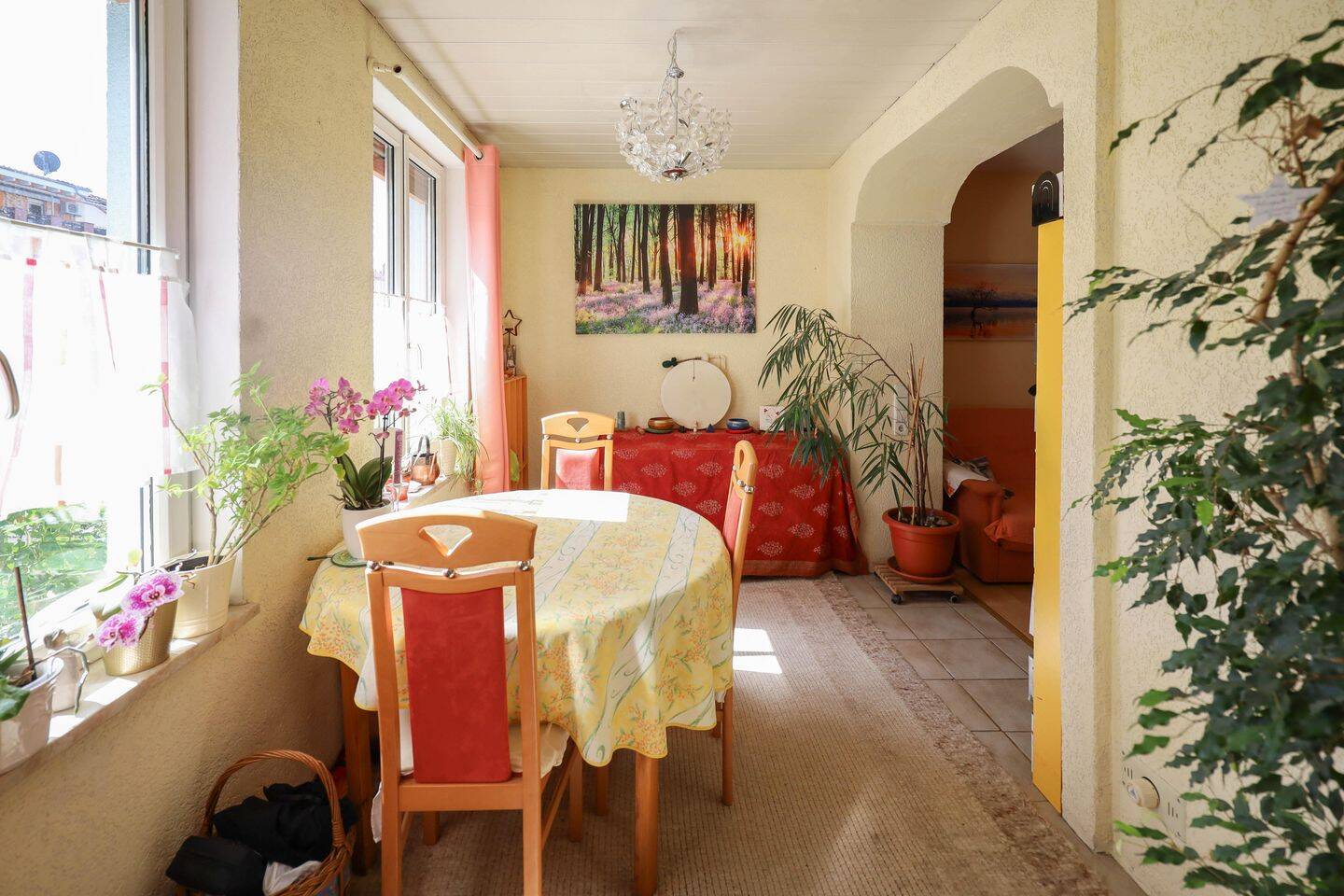 Attraktives Reihenhaus mit großer Terrasse, 2 Stellplätzen und viel Potenzial in Grenznähe! – Lörrach – Vorschaubild 6