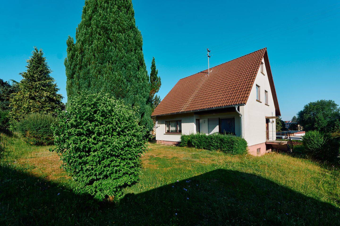 Gemütliches Eigenheim mit großem Garten und Ausbaureserve im Dachgeschoss