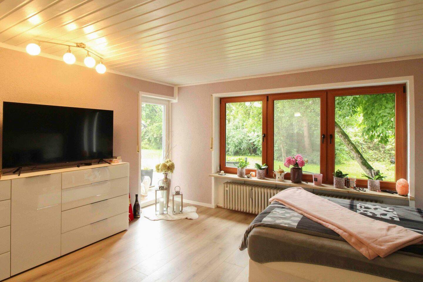 Mehrfamilienhaus mit 3 Einheiten und großem Garten in begehrter, familienfreundlicher Lage – Rosenheim – Vorschaubild 9