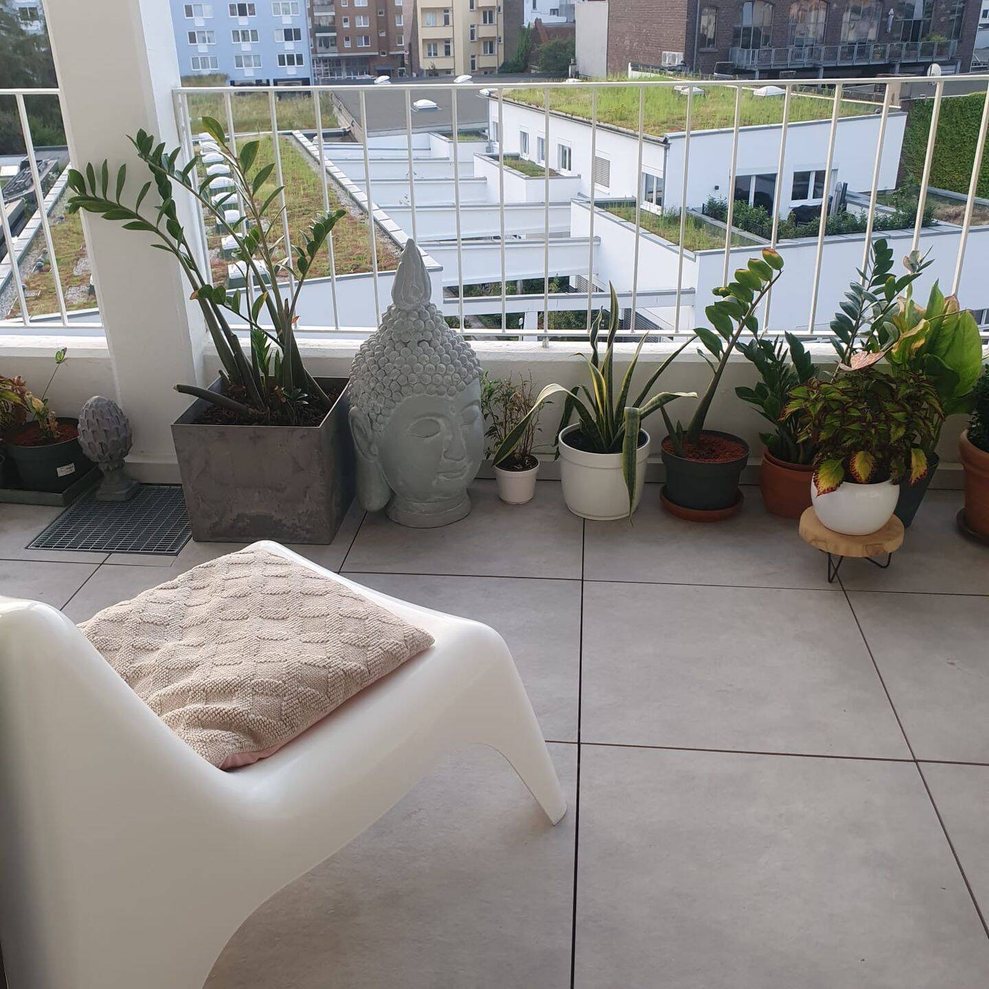 2-Zi-Etagenwohnung mit großer, überdachter Terrasse (ca. 20 m²) in Düsseldorf Pempelfort – Düsseldorf – Vorschaubild 4