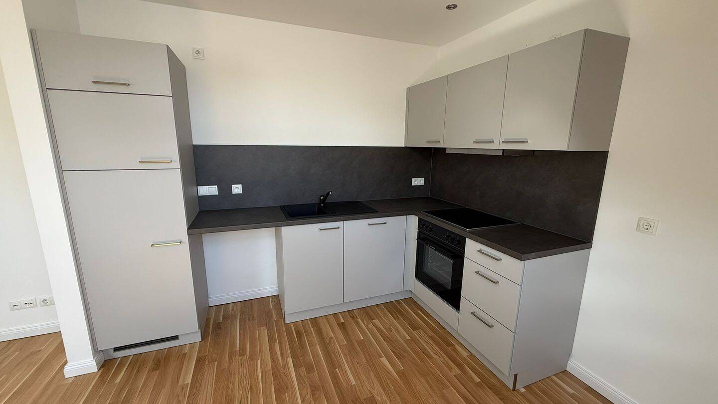 Luxussanierung im Erstbezug - helle 2-Raum-Single-Wohnung - Fußbodenheizung, Parkett, CAT-7 Netzwerk, Einbauküche – Chemnitz – Vorschaubild 9