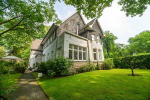 TOP sanierte Dachgeschosswohnung mit großem Garten in denkmalgeschützter Villa – 46047 Oberhausen – Vorschaubild 8