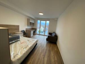 Schöne vollmöblierte 1 Zimmer-Penthousewohnung in Top Lage Darmstadt! – 64283 Darmstadt – Vorschaubild 2