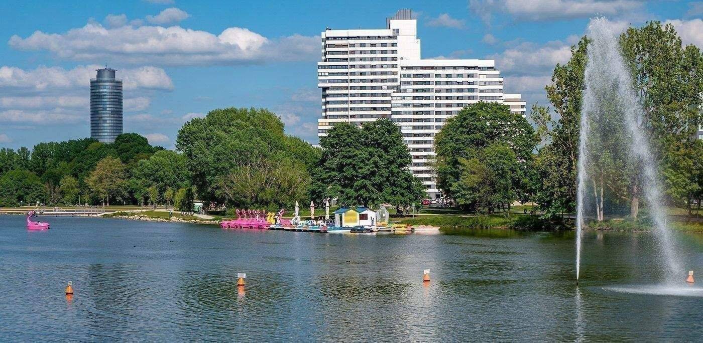 Perfekte Kapitalanlage - gepflegte 3-Zimmer Wohnung direkt am See gelegen – Nürnberg – Bild 1 von 9