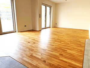 In Spenge: Neubau- ETW. ab Sept. Übergabe möglich. 9m² Süd-Westbalkon. – 33739 Bielefeld – Vorschaubild 5