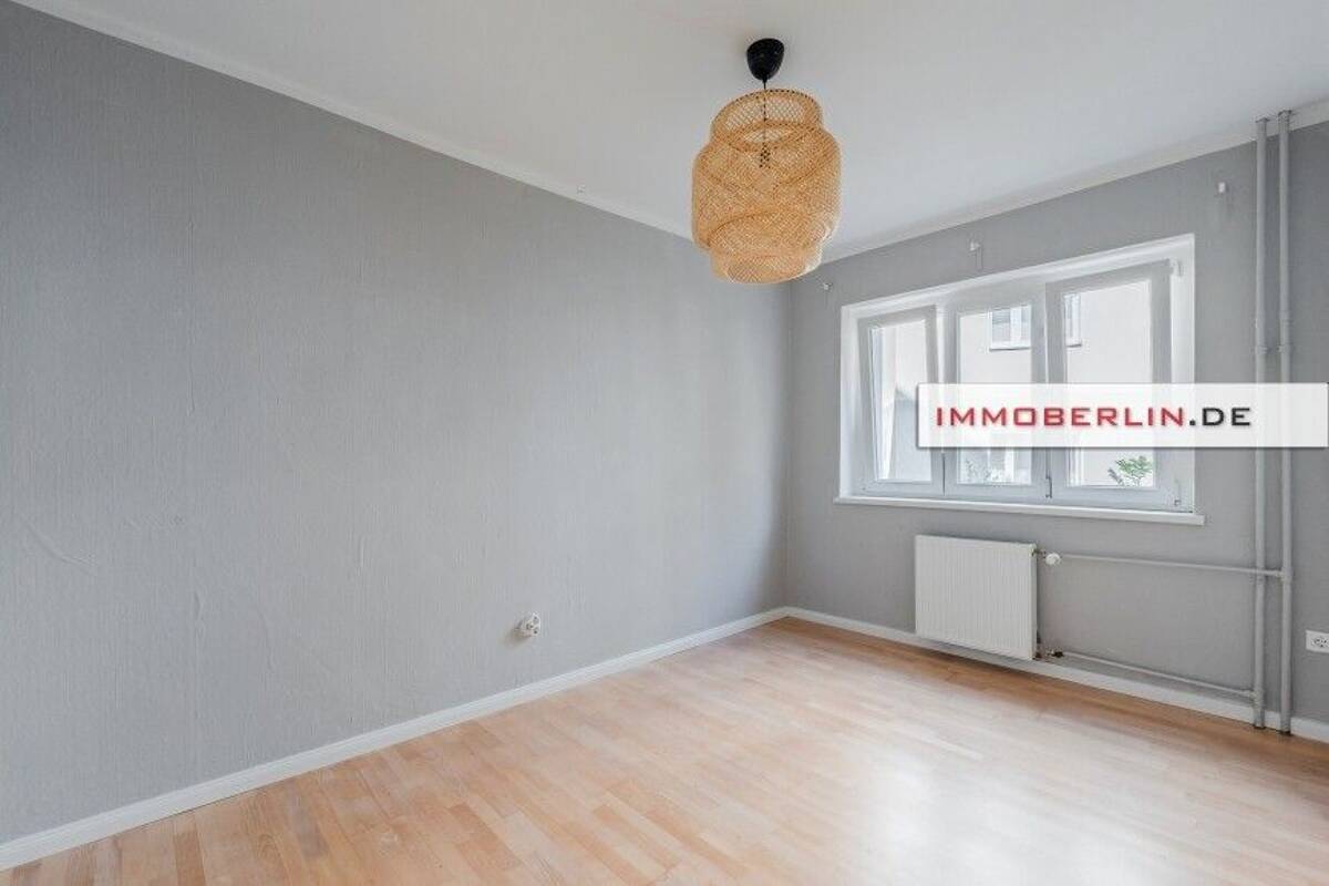 IMMOBERLIN.DE - Stimmungsvolle Wohnung nahe Kurfürstendamm – 10711 Berlin – Bild 1 von 9