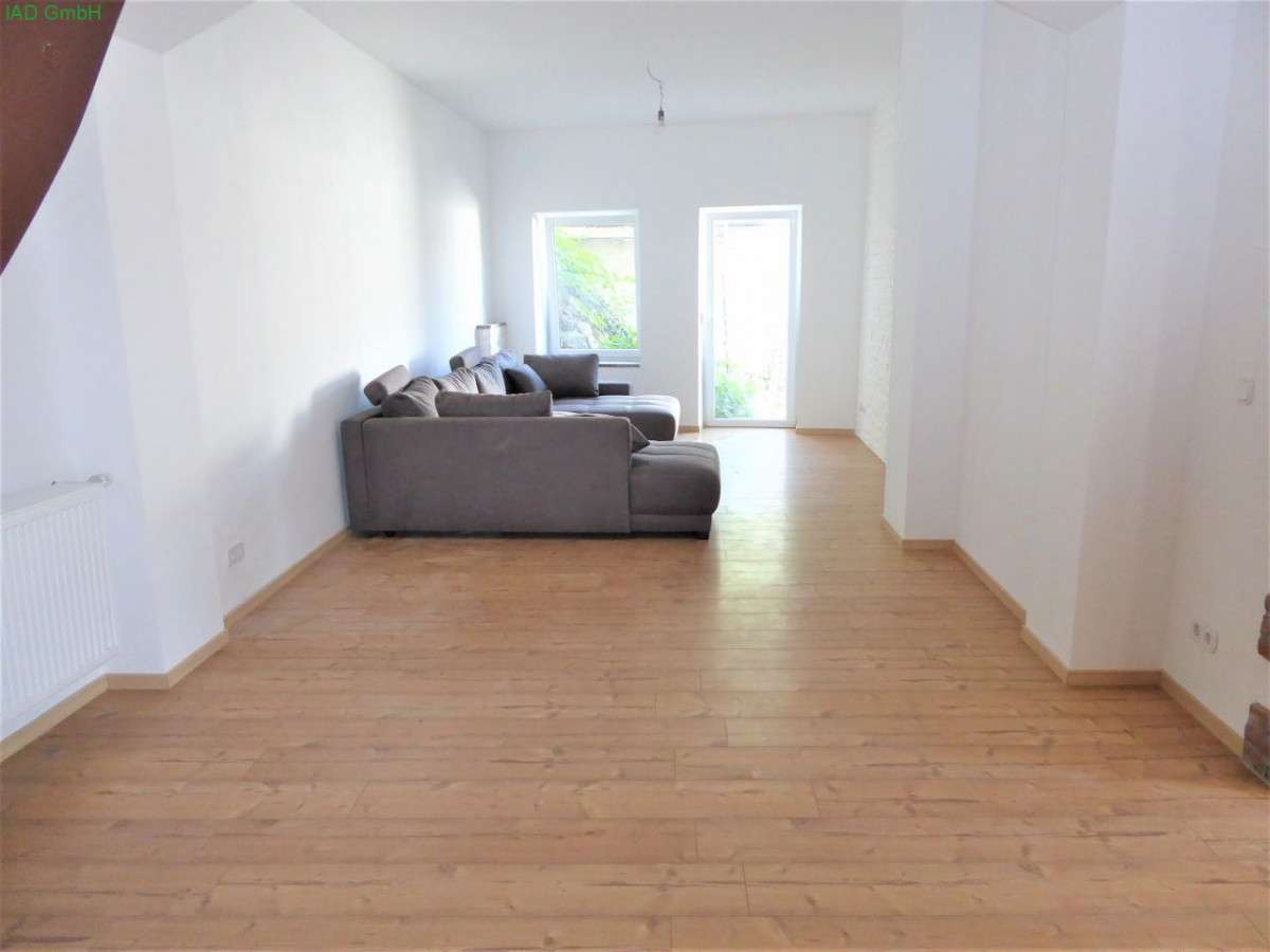 Kernsaniertes Einfamilienhaus mit 6 Zimmern, Garten und Garage Nähe Innenstadt – Diez – Vorschaubild 8