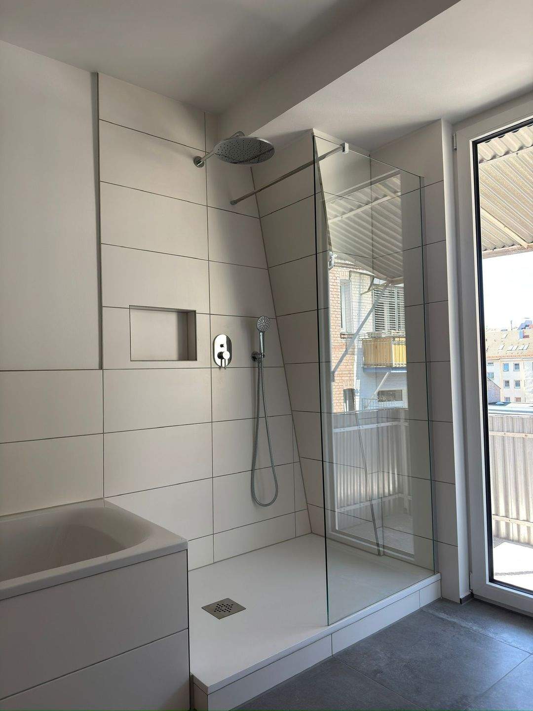 Erstbezug nach kompletter Kernsanierung: Charmante 3-Zimmer-Maisonettewohnung mit Balkon in absolut ruhiger Bestlage in St. Peter, Nähe Wöhrder See – Nürnberg – Vorschaubild 9