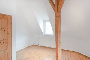 Oststadt Nähe Lister Meile: 2-Zimmer-Altbauwohnung in Toplage von Hannover.