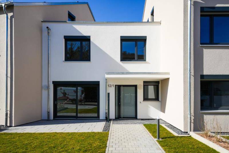 'Haus im Haus' mit eigenem Eingang!