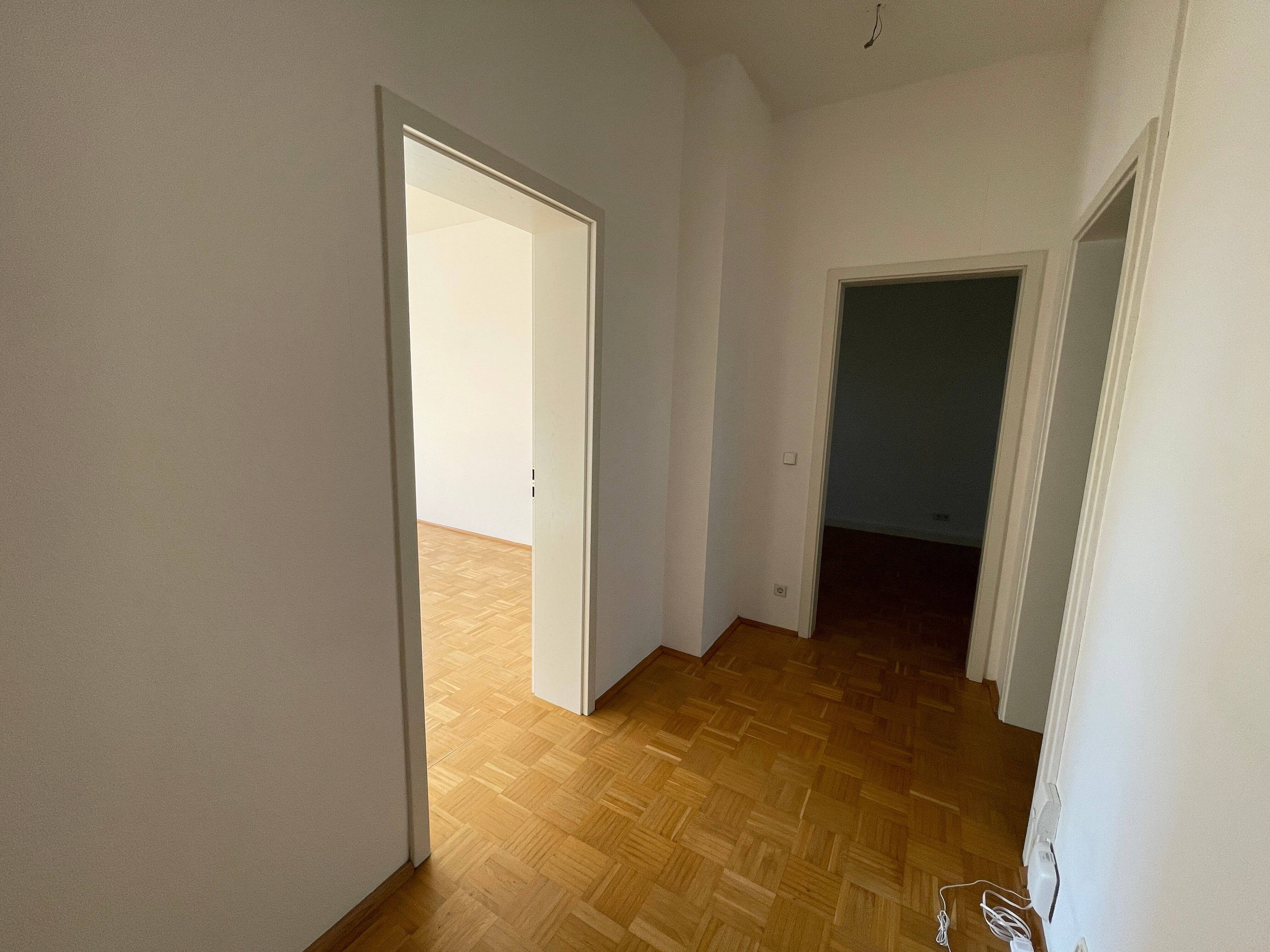 Wohnung direkt am Schlossteich! – Chemnitz – Vorschaubild 4