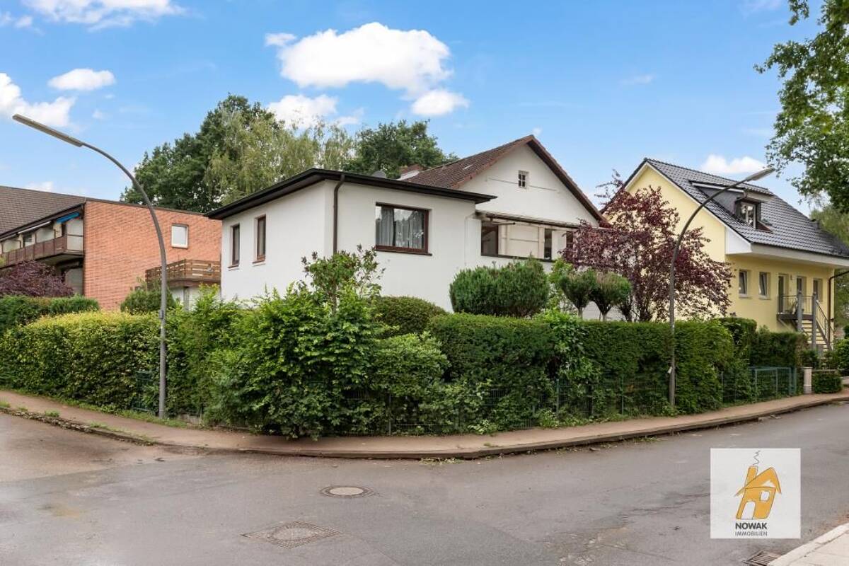 Attraktives Zinshaus mit 5 frei lieferbaren Wohneinheiten und insgesamt ca. 333,3 m² Wohnfläche auf einem circa 553 m... – 22559 Hamburg – Bild 1 von 7