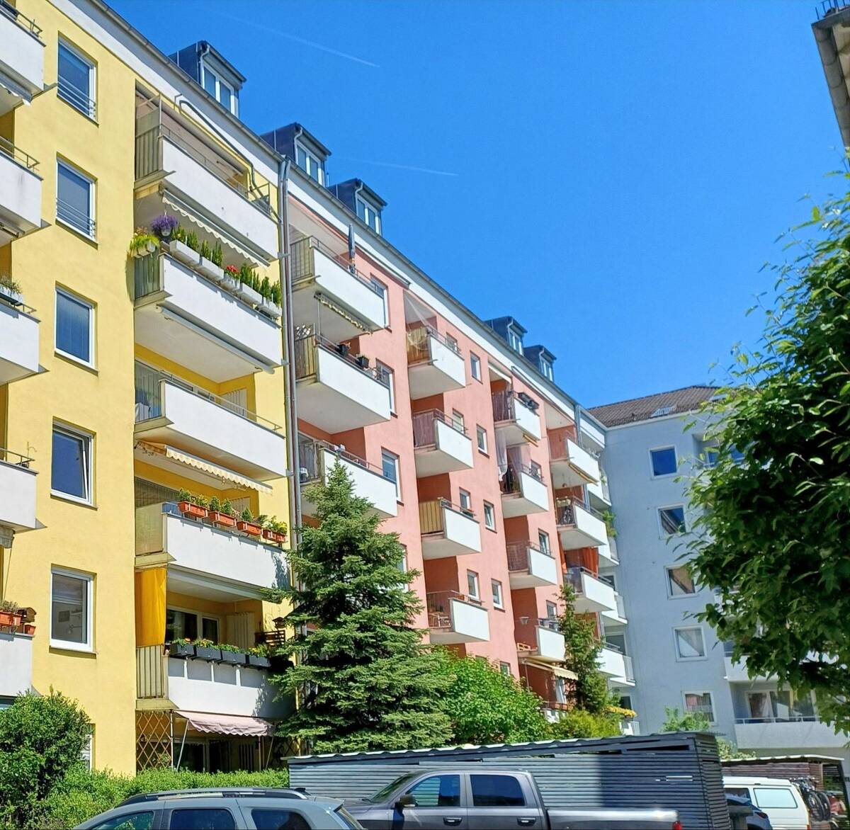 Großzügiges Appartement in ruhiger Seitenstraße - Südbalkon und gut vermietet – 81373 München – Bild 1 von 6