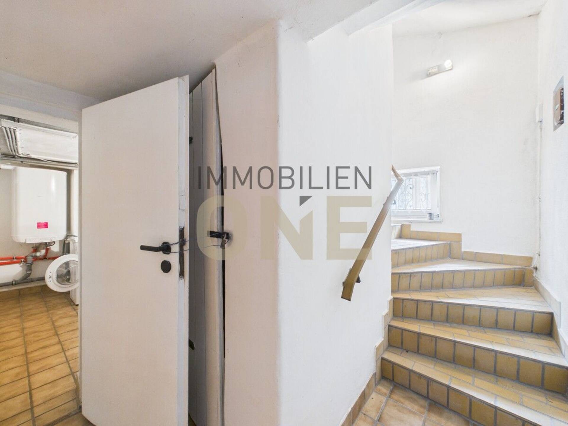 Mehrfamilienhaus in 92245 Kümmersbruck mit 244,49 m² kaufen