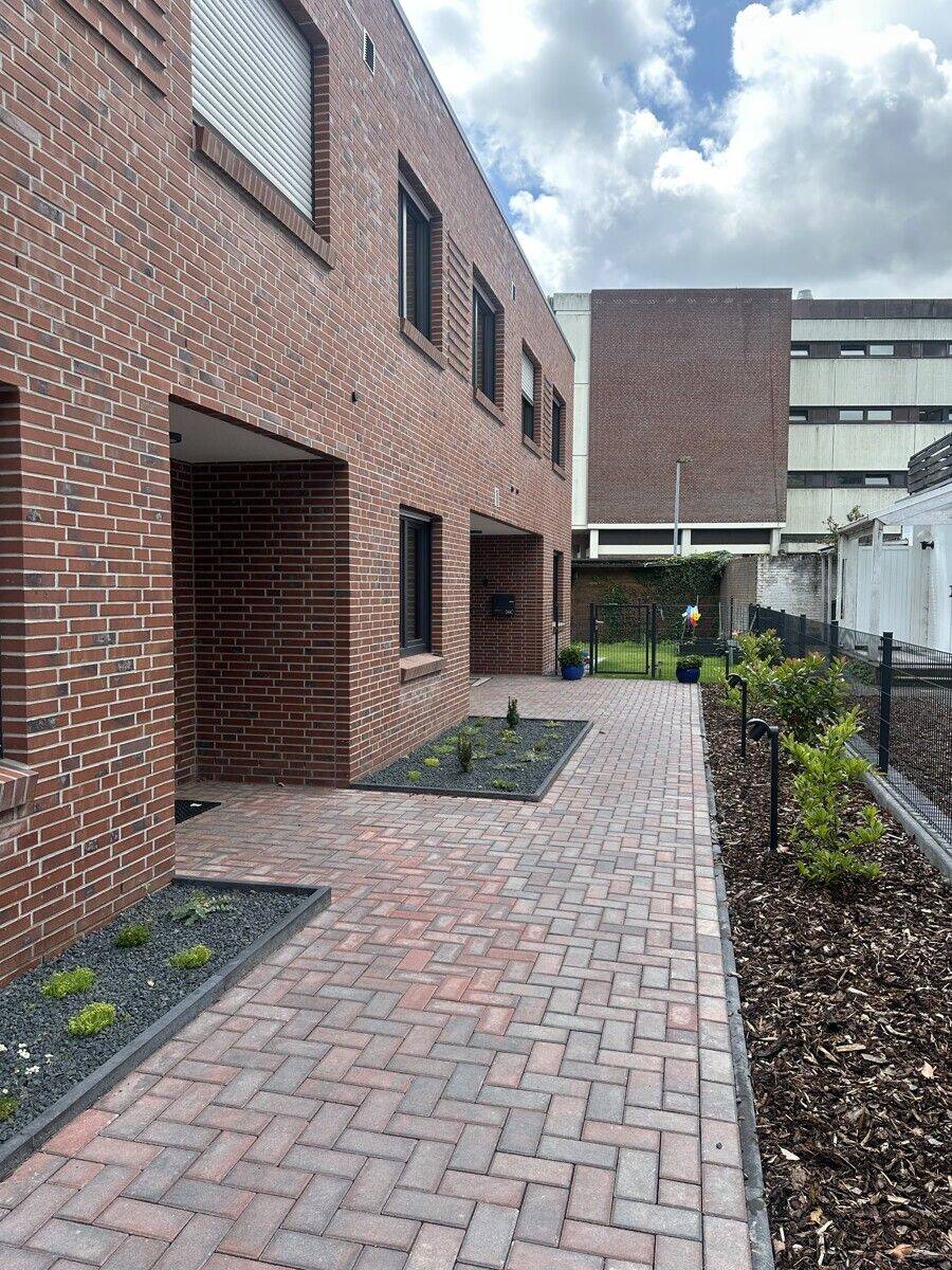 NEUBAU - Reihenmittelhaus mit Terrasse, Carport, Schuppen und Wallbox! – Oldenburg – Vorschaubild 9