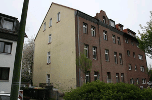 Großzügige Eigentumswohnung im 1. Obergeschoss mit Entwicklungspotenzial in 45329 Essen-Karnap