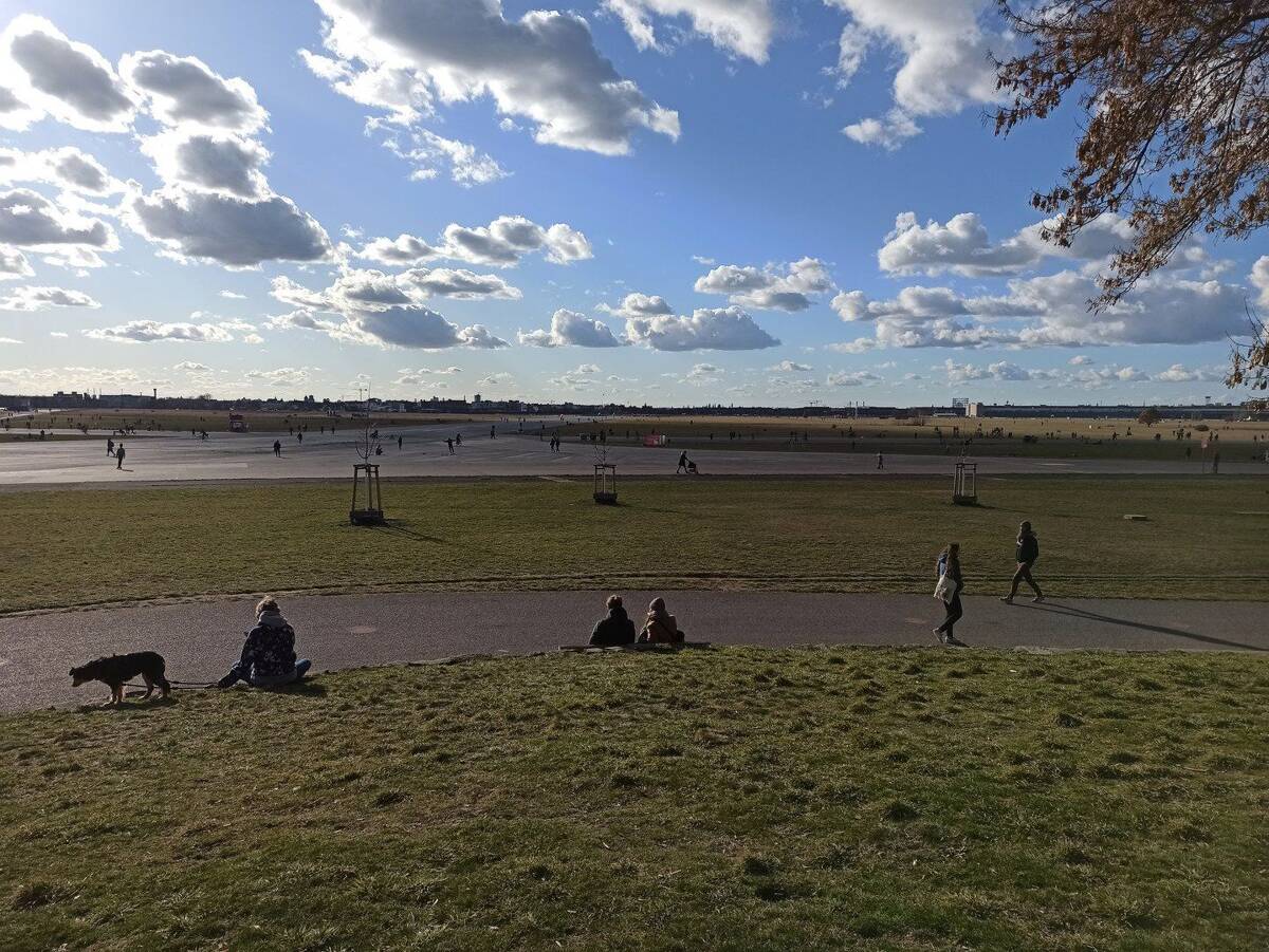 Charmante 2 Zimmer-Wohnung in unmittelbarer Nähe zum Tempelhofer Feld in Neukölln – 12051 Berlin – Bild 1 von 9