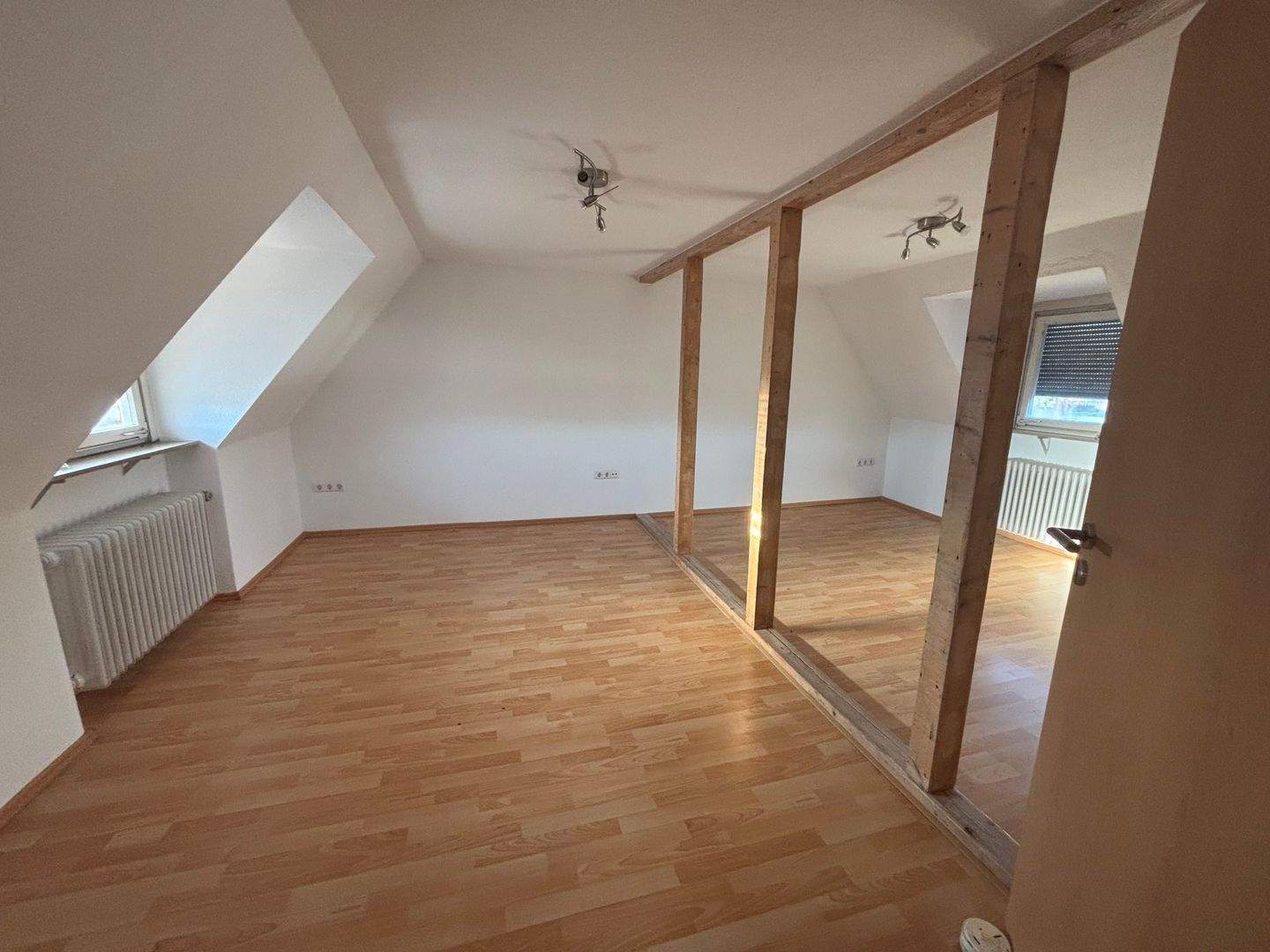 Doppelhaushälfte - Ideal als Ein- oder Zweifamilienhaus – Neckarsulm – Vorschaubild 6
