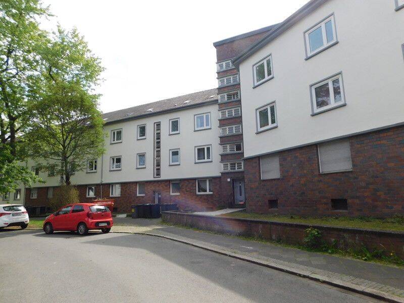Schön gelegene 2-R-Wohnung mit Loggia!