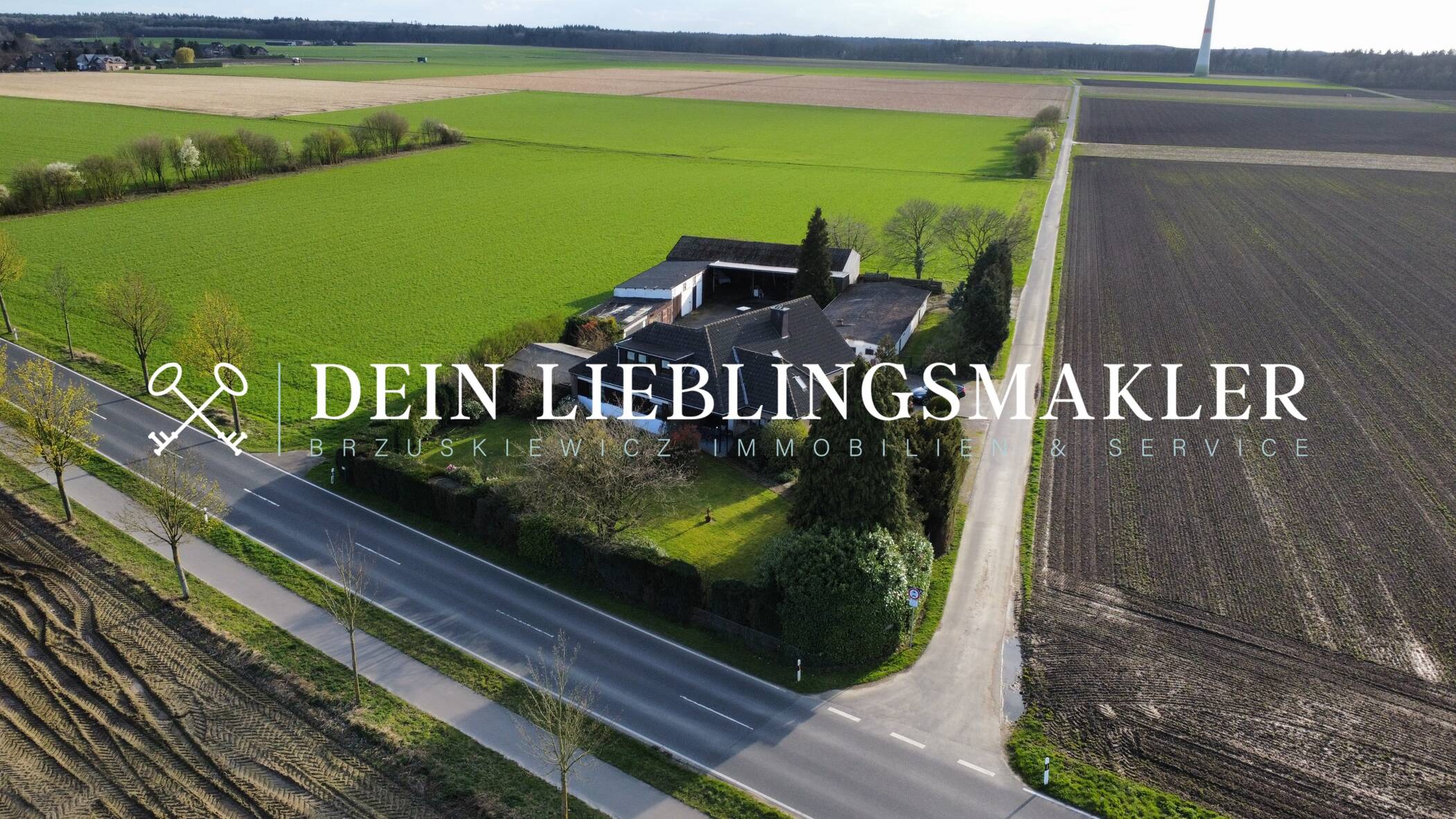 TRAUMHAFTER BAUERNHOF MIT EINLIEGERWOHNUNG IN IDYLLISCHER LAGE! – Niederkrüchten – Bild 1 von 9