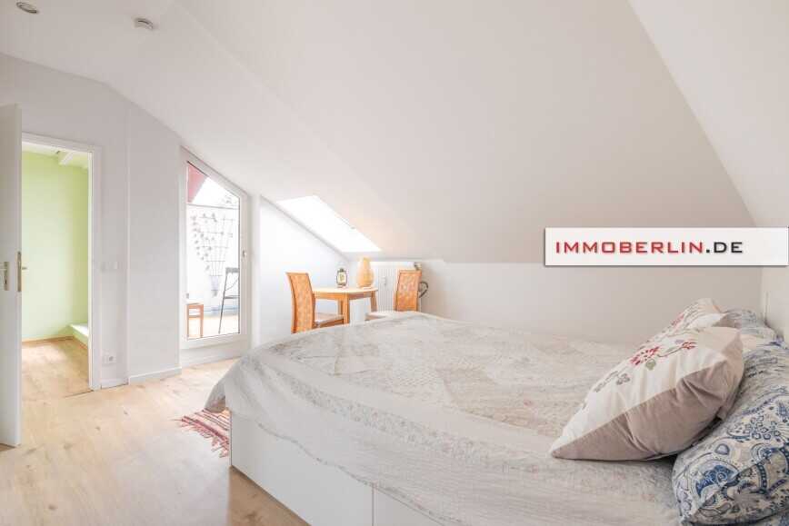 IMMOBERLIN.DE - Großzügige Wohnung mit Südwestbalkon & -loggia in Ruhelage – Berlin – Vorschaubild 5