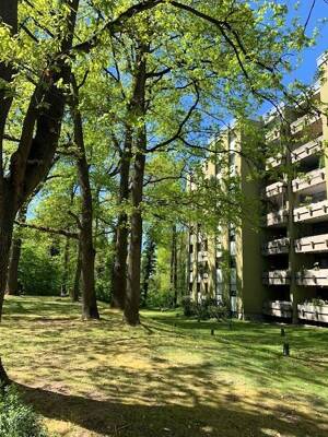 Die Lage macht´s ... Vermietete 3 Zimmer- Wohnung mit Loggia ...
