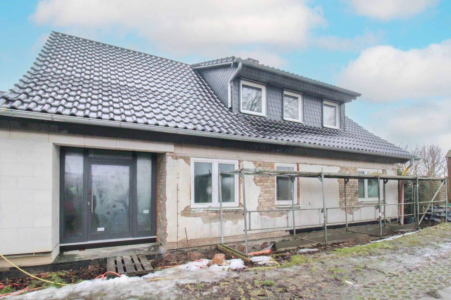Fortgeschrittener Rohbau nahe Altefähr - Ideal für Familien & Pendler nach Stralsund – Altefähr – Bild 1 von 9