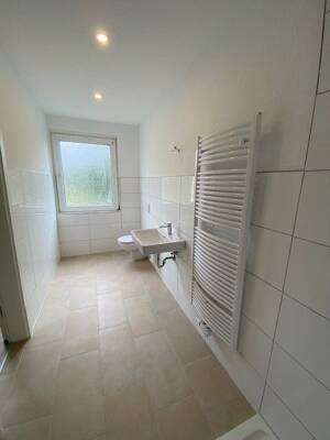 Frisch renovierte Wohnung – 47169 Duisburg – Vorschaubild 3