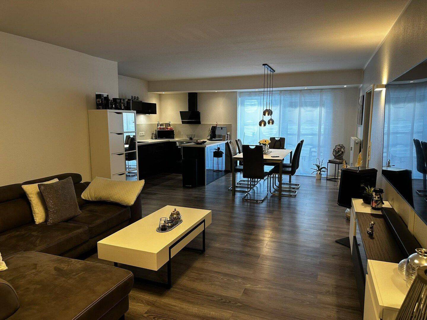 Exklusive Souterrainwohnung mit hochwertiger Ausstattung - Wohnkomfort in zentraler Lage