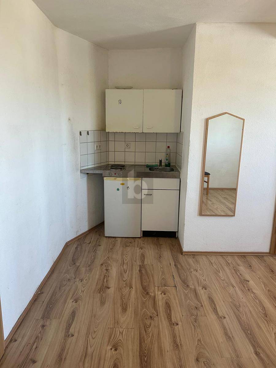 MODERNISIERT, ZENTRAL UND NACHHALTIG – Reutlingen – Vorschaubild 4