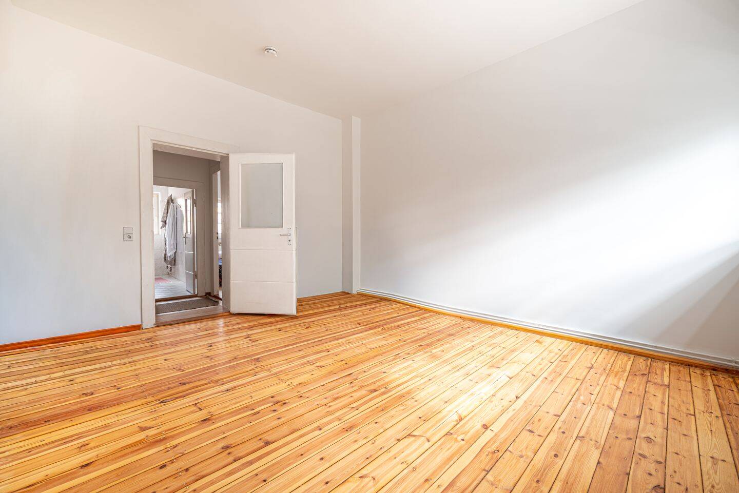 ??? Bauhaus-Altbau im sanierten Zustand - Helle 3,5 Zi Whg in ruhiger Lage nahe Prenzlauer Berg – Berlin – Vorschaubild 8