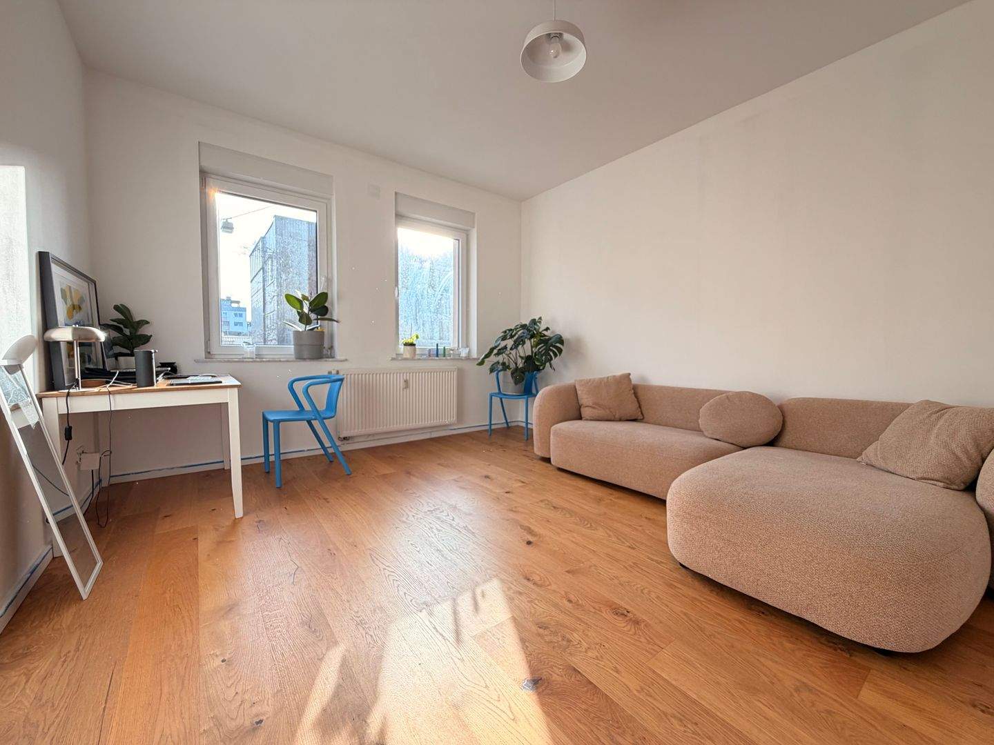 sanierte Altbautraumwohnung +++ mit Balkon und EBK, WG-geeignet +++ – Nürnberg – Bild 1 von 8