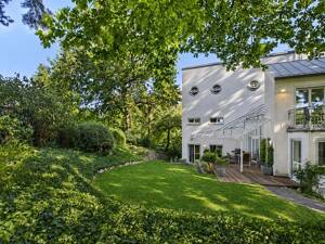 Moderne, stilvolle Architektur trifft naturnahe Privatsphäre - Familienanwesen mit Einliegerwohnung – 55124 Mainz – Vorschaubild 1