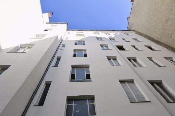 NAHE SPREE & SCHLOSSPARK - SINGLE-WOHNUNG - ZUR ZEIT VERMIETET – Berlin – Vorschaubild 2