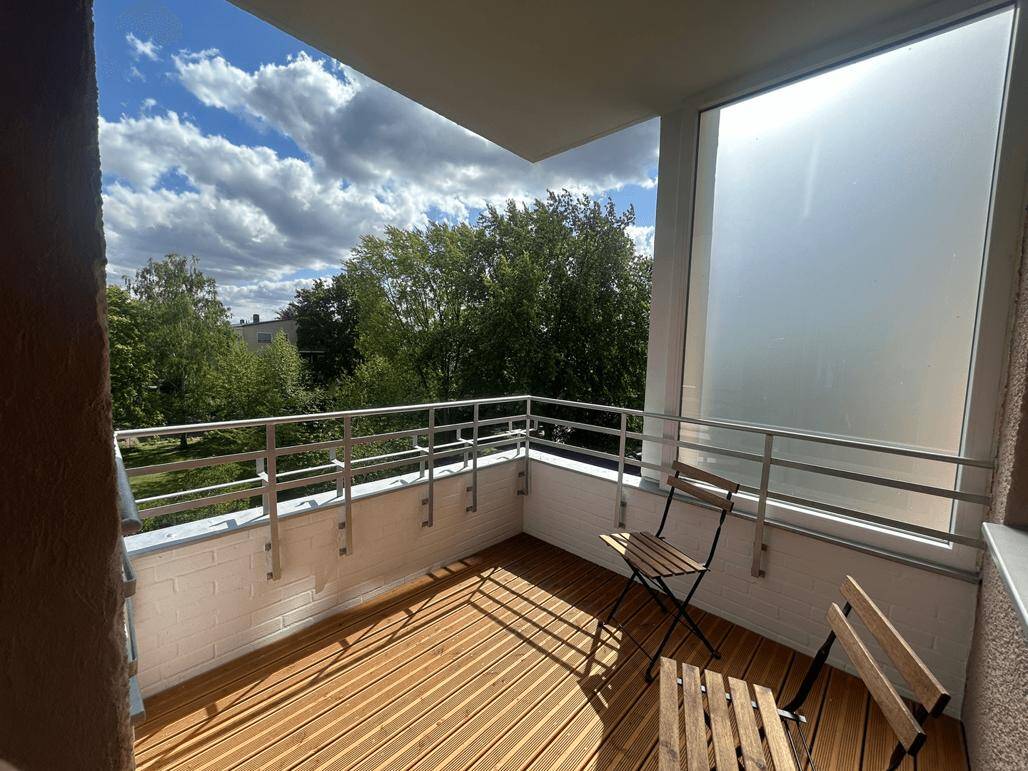 Zukunftsorientiertes Apartment mit Blick ins Grüne – Berlin – Vorschaubild 2