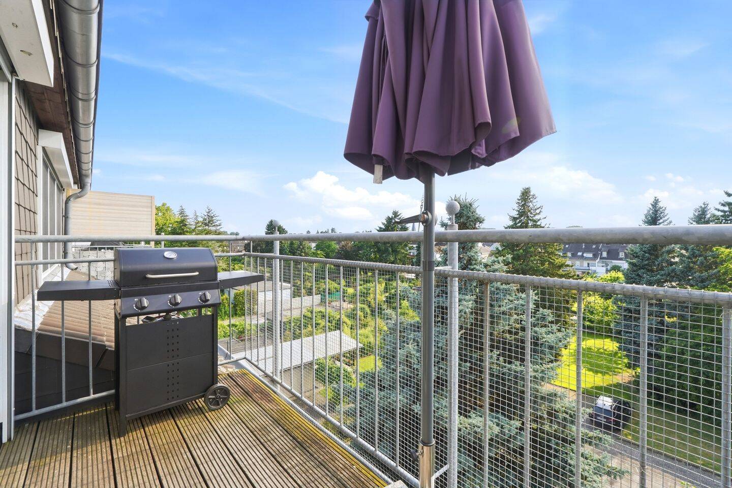 Vollsanierte Wohnung mit maßgefertigter Einbauküche, Balkon & Gartenblick in ruhiger Lage – Köln – Vorschaubild 6