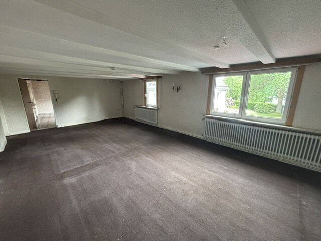 Immobilienpaket: Wohnung (ca. 111 m²), Dachboden, EG-Gewerbe und Miteigentumsanteil am Grundstück – Eslohe – Vorschaubild 2