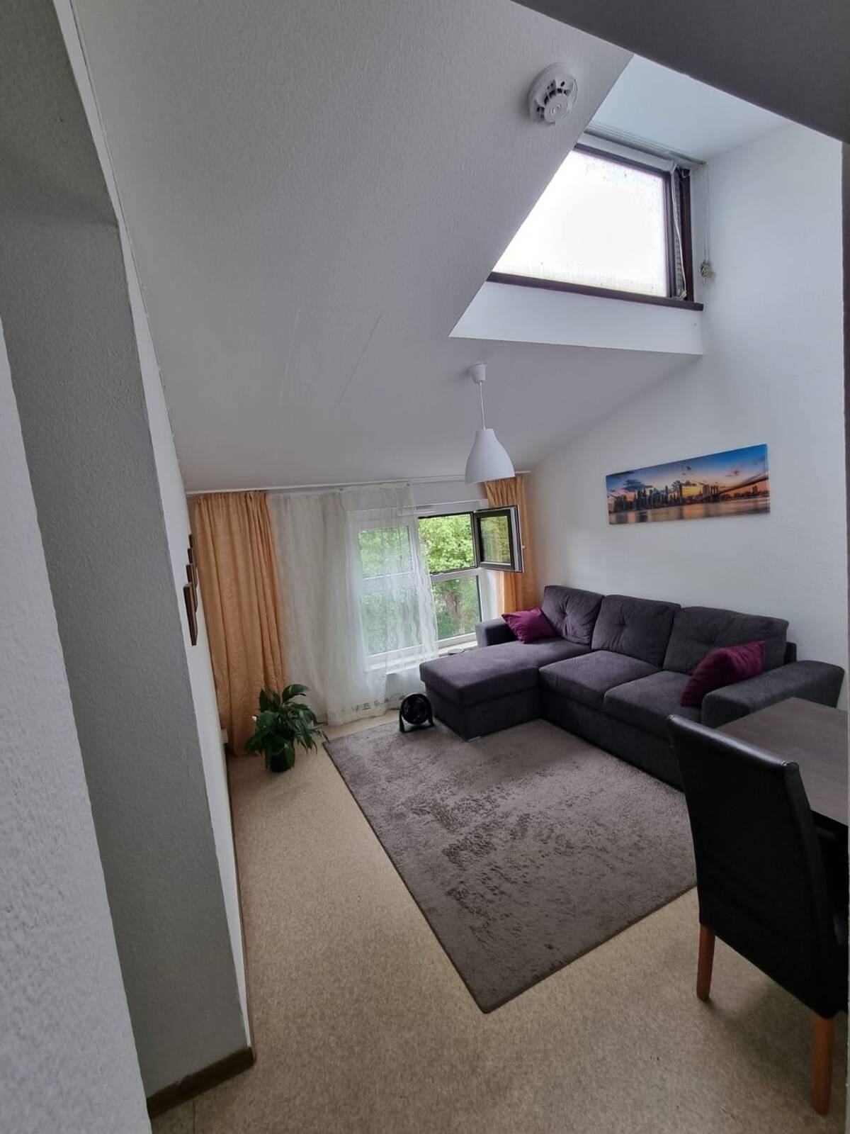 Vermietetes City-Appartement mit Duplex-Tiefgaragenstellplatz nahe der Porta Nigra – 54292 Trier – Bild 1 von 6