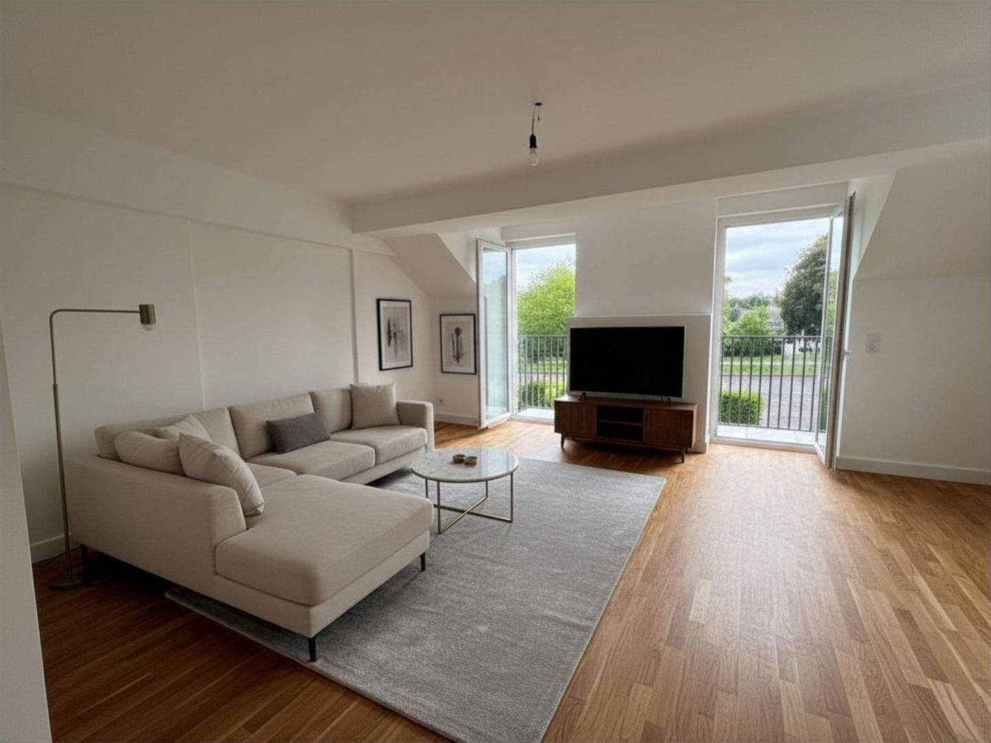 Renovierte 3 ZKB-Wohnung mit Balkon fußläufig zur Innenstadt