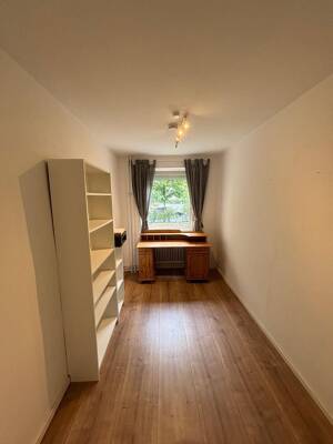 Praktisch gelegene, möblierte 3-Zimmer-Wohnung zur Zwischenmiete – 10407 Berlin – Vorschaubild 3