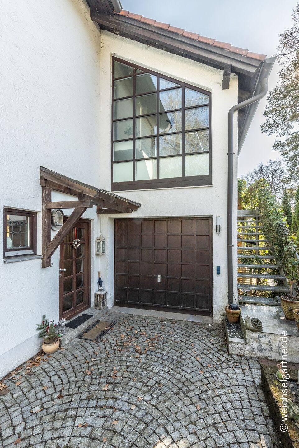 Einfamilienhaus mit Einlieger-Dachstudio und herrlichem Südgarten am Isarhochufer – Grünwald – Vorschaubild 9